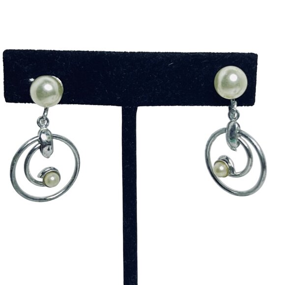 Lot of 5 Vintage Silver Tone Screw Back Earrings (5614) - Picture 5 of 8